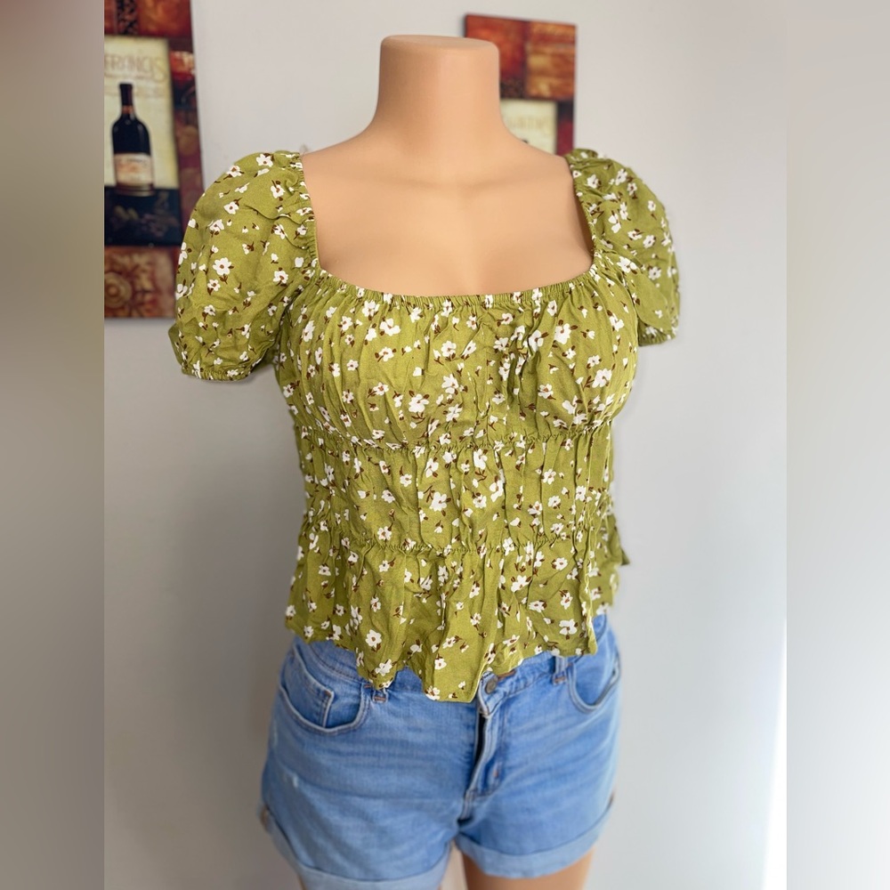 NWT MISS LILI TOP FLORAL PRINT SIZE XL